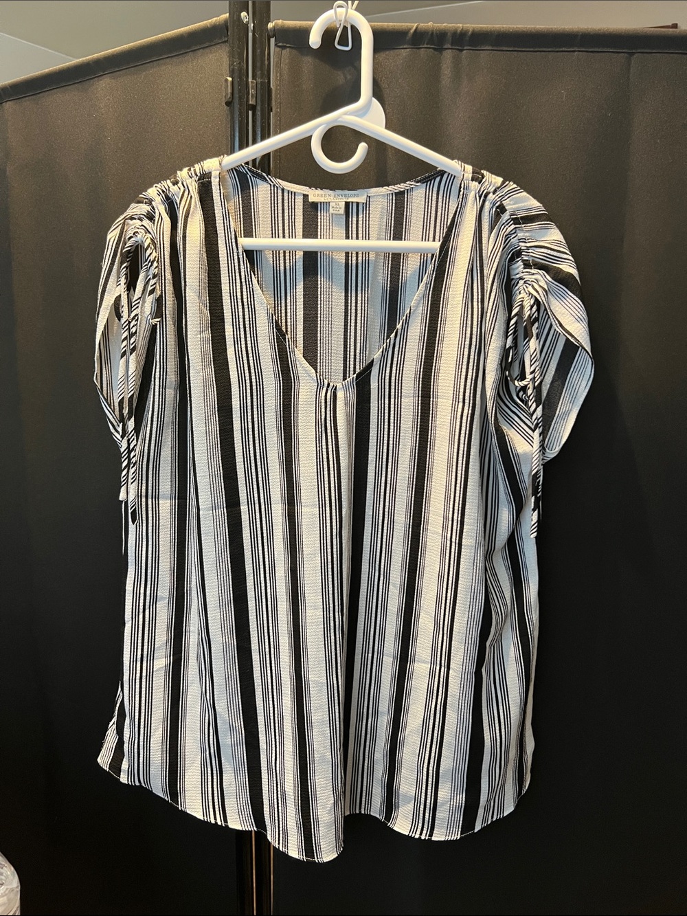 Women's Black & White Striped V-Neck Short Sleeve Top